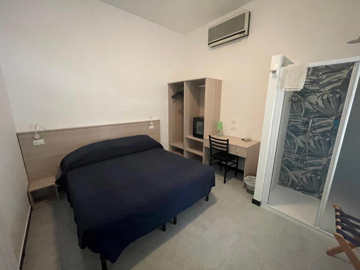Hotel Deutsche Familien Finale Ligure Eksteriør bilde