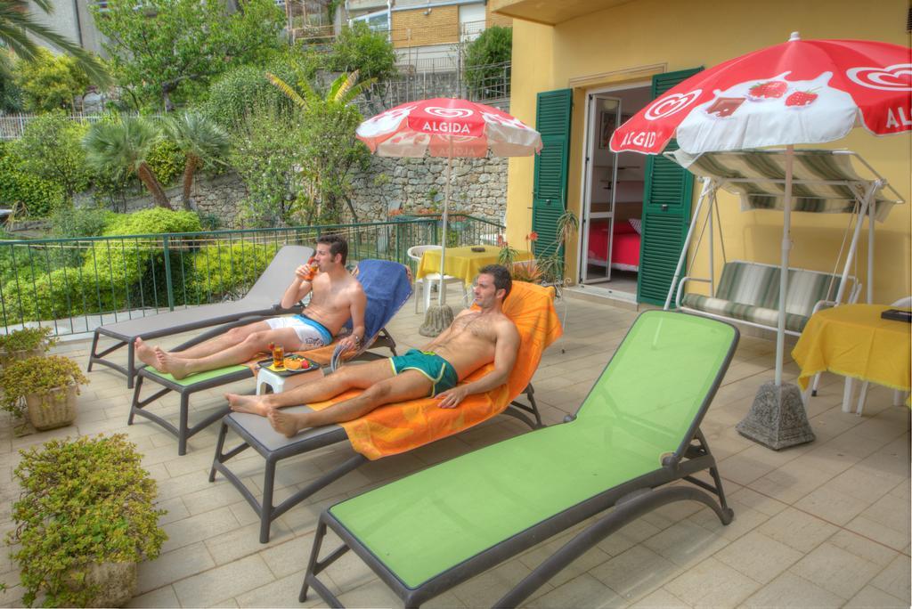 Hotel Deutsche Familien Finale Ligure Eksteriør bilde