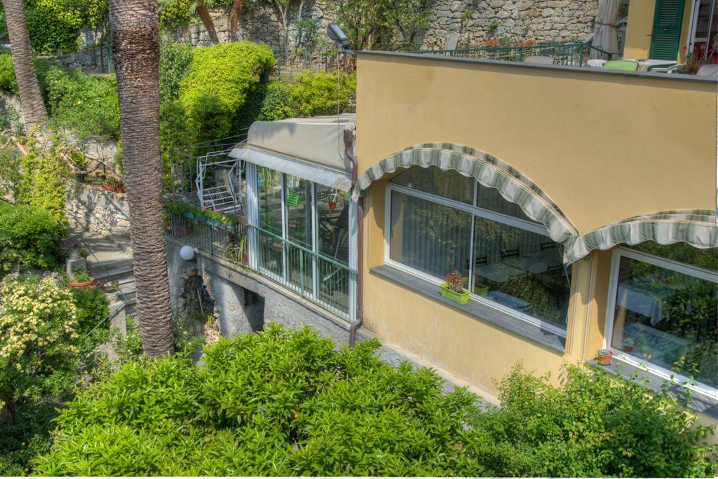 Hotel Deutsche Familien Finale Ligure Eksteriør bilde