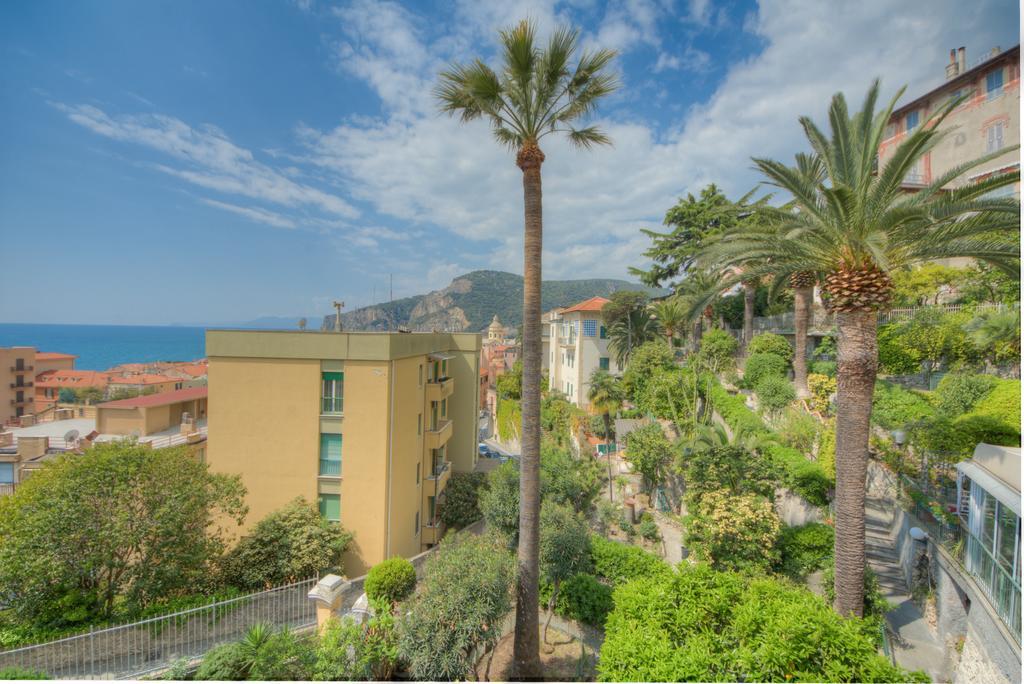 Hotel Deutsche Familien Finale Ligure Eksteriør bilde